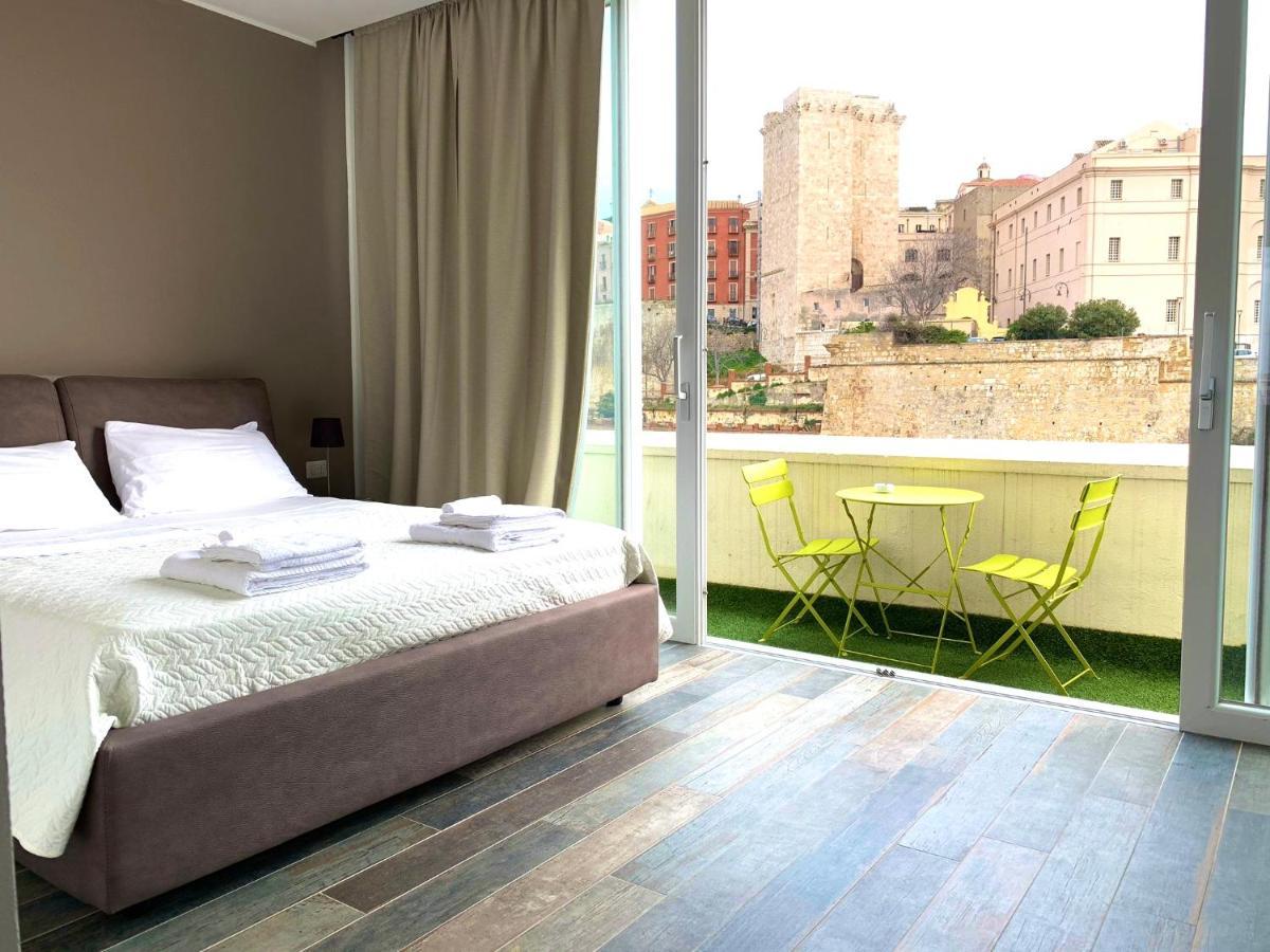 קליארי Vista Suites - Piazza Yenne מראה חיצוני תמונה