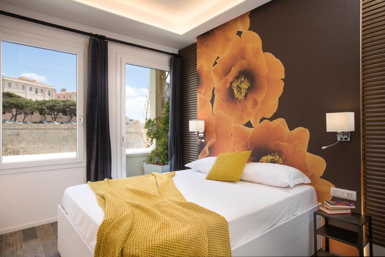 קליארי Vista Suites - Piazza Yenne מראה חיצוני תמונה
