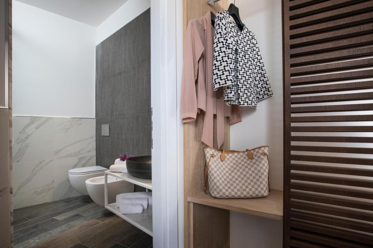 קליארי Vista Suites - Piazza Yenne מראה חיצוני תמונה